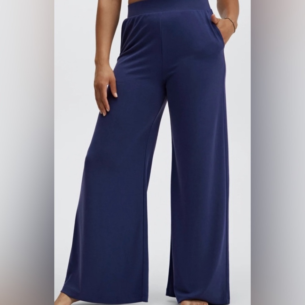 Fabletics Kristin Lounge Pants NWT